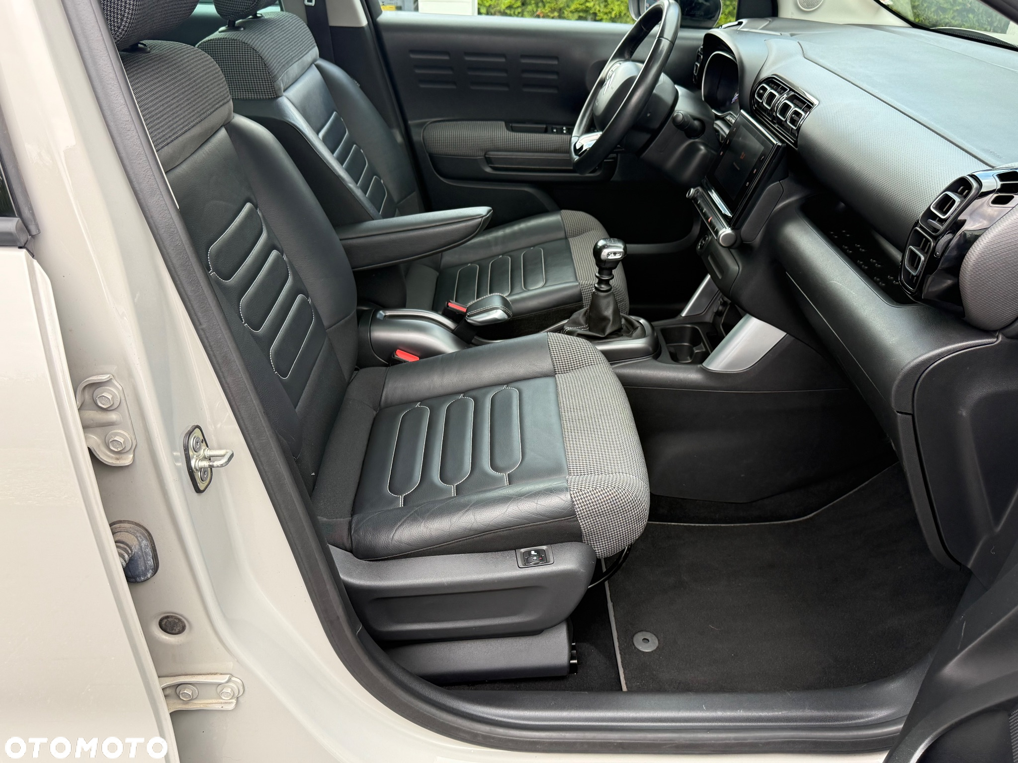 Citroën C3 Aircross BlueHDI 120 Stop & Start Shine - 21