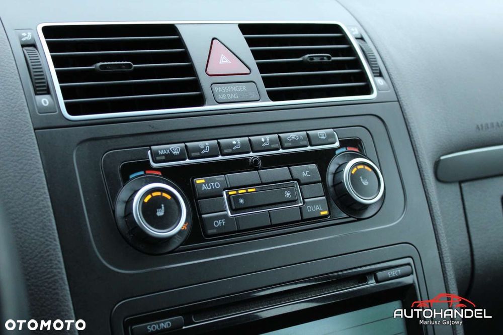 Volkswagen Touran - 14