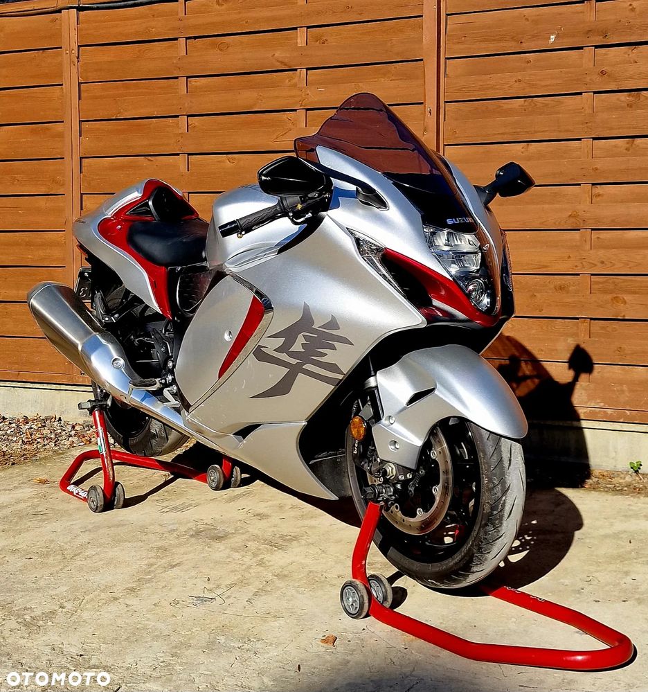 Suzuki Hayabusa - 1