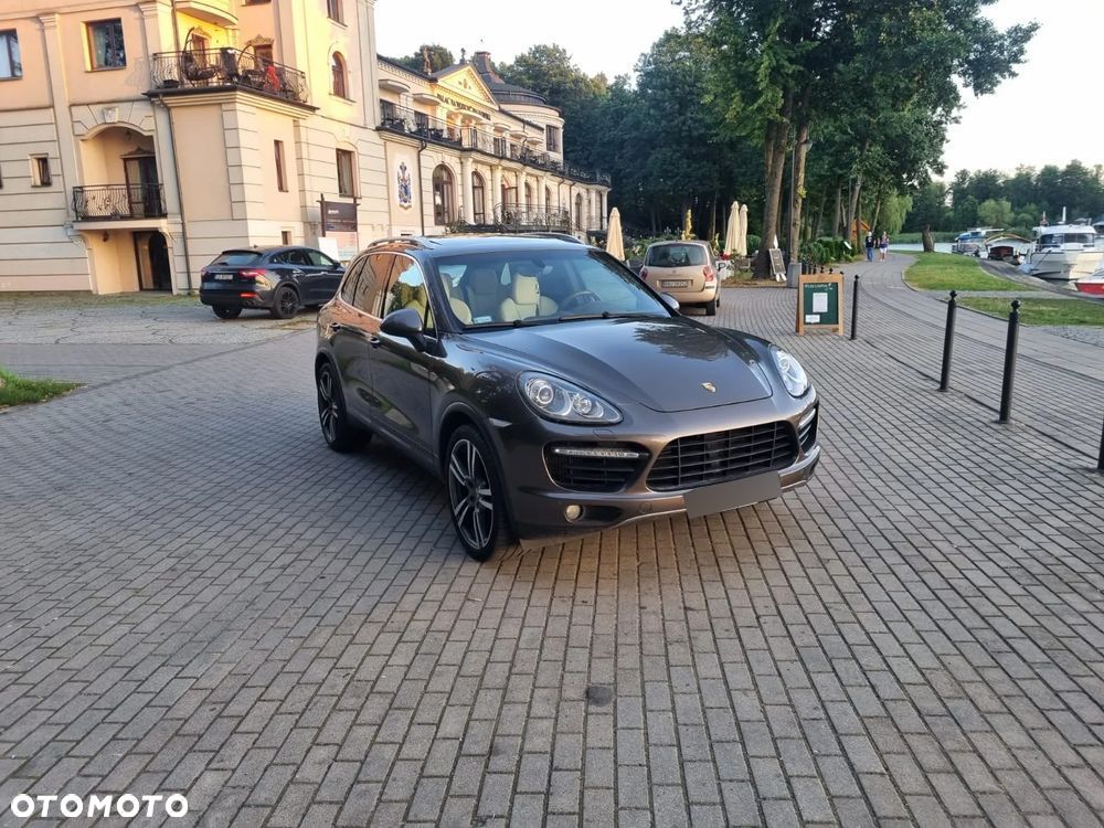 Porsche Cayenne - 32