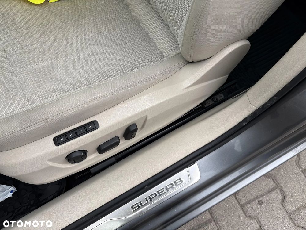 Skoda Superb 1.5 TSI Style DSG - 14
