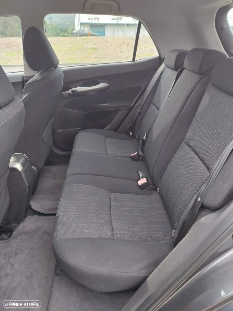 Toyota Auris 1.4 D-4D Sol - 9