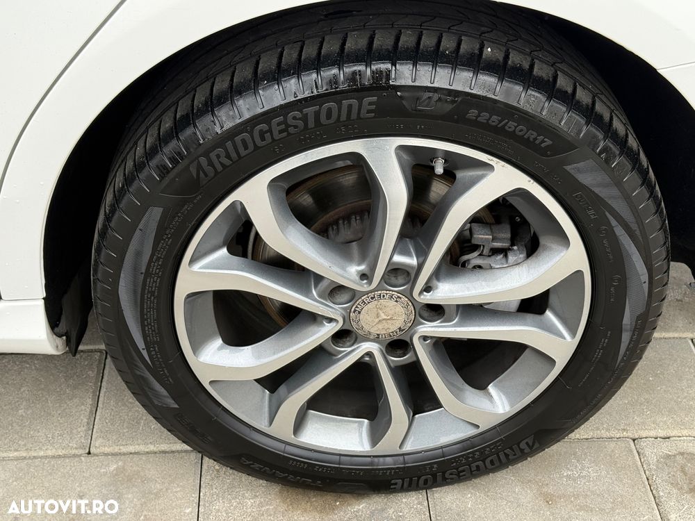 Mercedes-Benz C 220 d 4Matic T 9G-TRONIC Avantgarde - 37