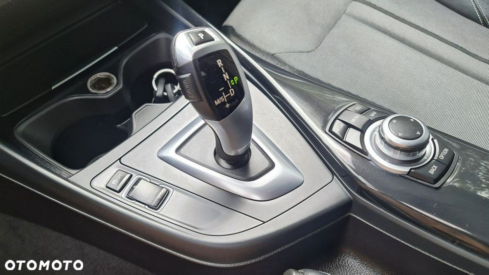 BMW Seria 1 118d Urban Line - 25