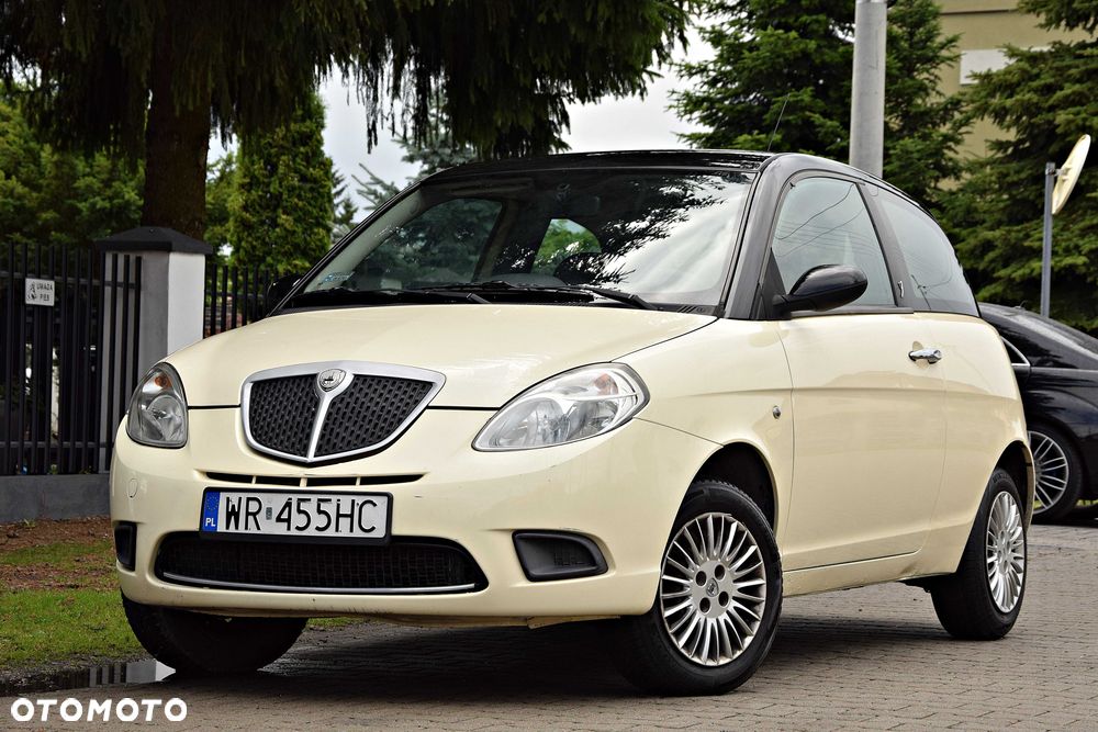 Lancia Ypsilon - 1