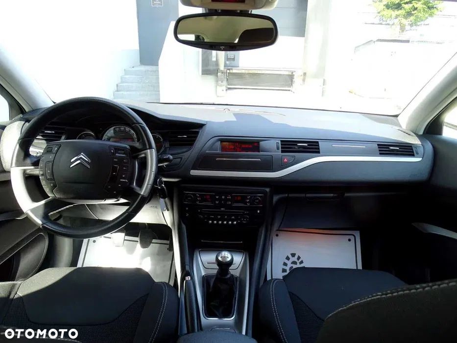 Citroën C5 2.0 16V Confort - 5