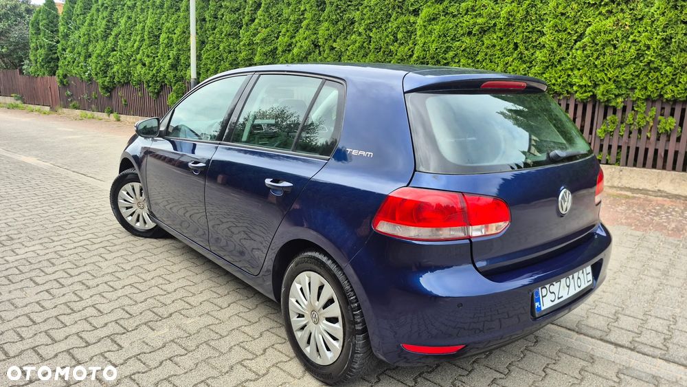 Volkswagen Golf 1.6 Comfortline - 12