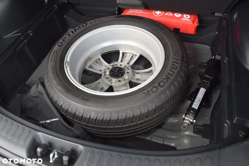 Kia Sportage 2.0 CVVT 2WD Spirit - 37