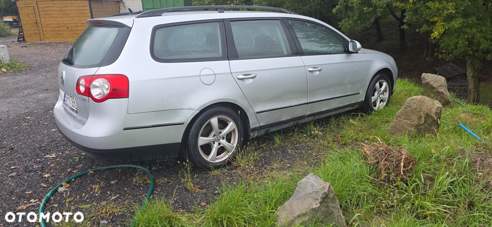Volkswagen Passat 1.9 TDI Comfortline - 7