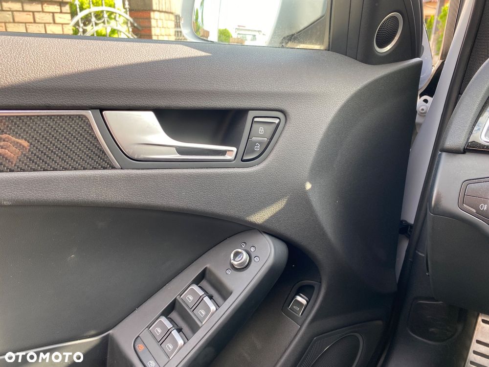 Audi RS4 Avant Avant S tronic - 17