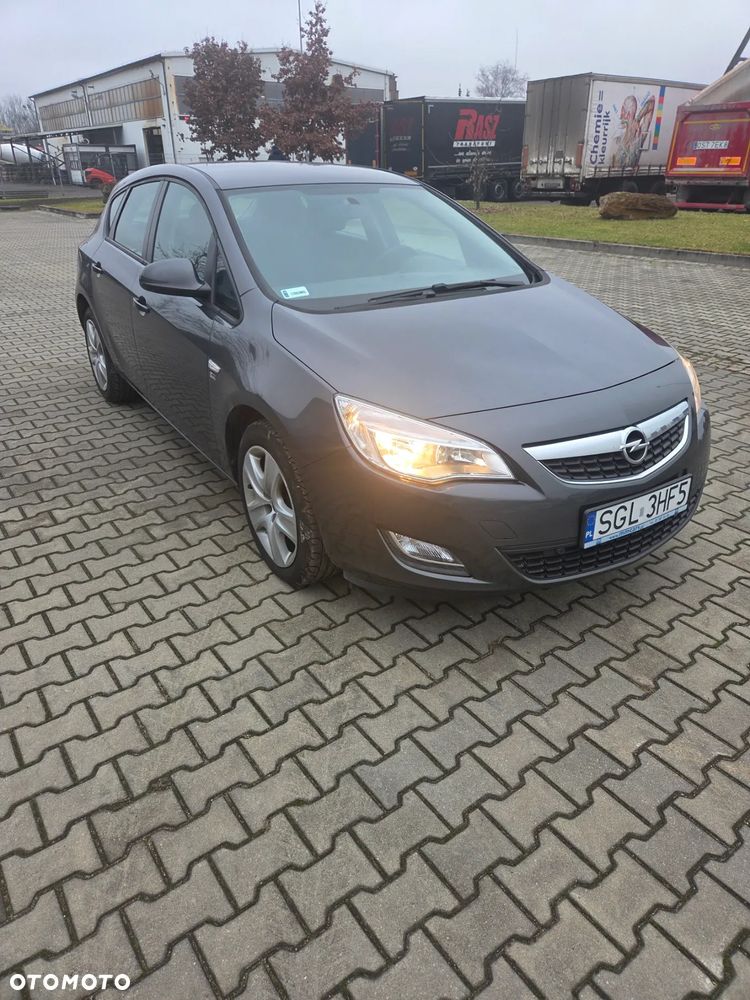 Opel Astra 1.6 Enjoy - 2