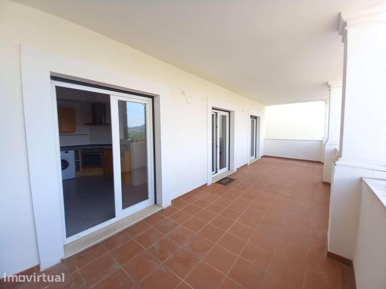 Apartamento T1, com 137m² localizado no prestigiado Resort Campo Real. - Grande imagem: 2/21