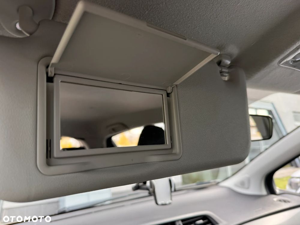 Toyota Yaris 1.33 Dynamic MS - 6