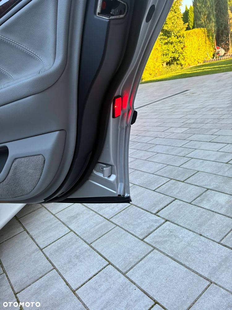 BMW Seria 7 740i - 10