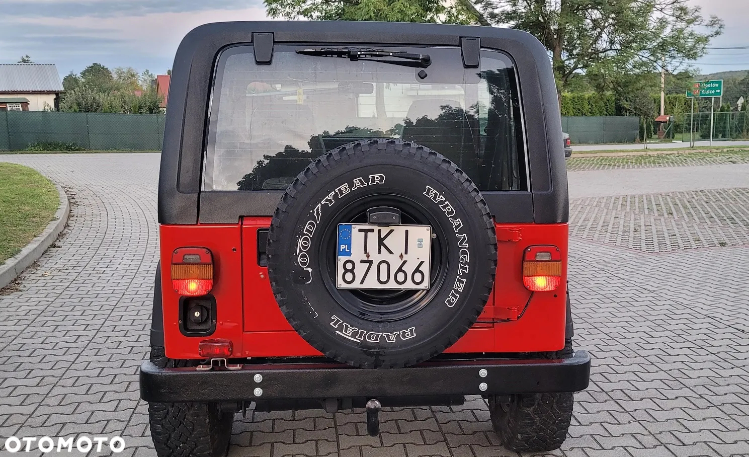Jeep Wrangler 2.5L - 30