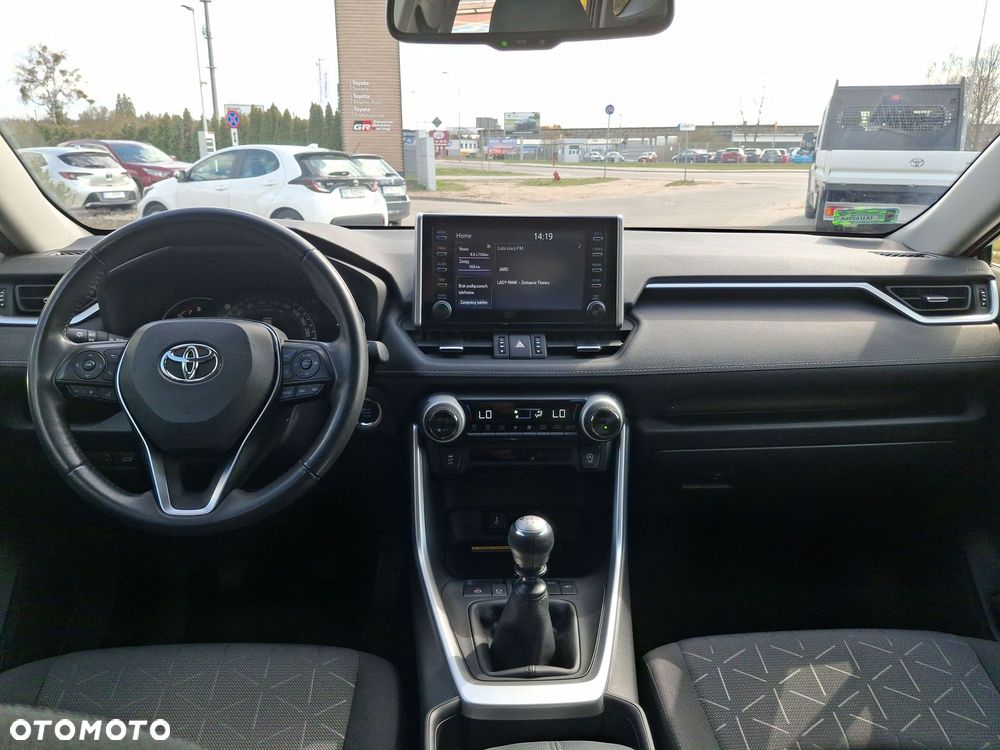 Toyota RAV4 2.0 Comfort 4x2 - 12