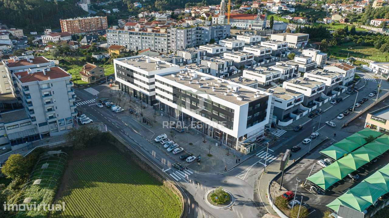 Loja Comercial em S. Pedro da Cova, Gondomar - Grande imagem: 3/14