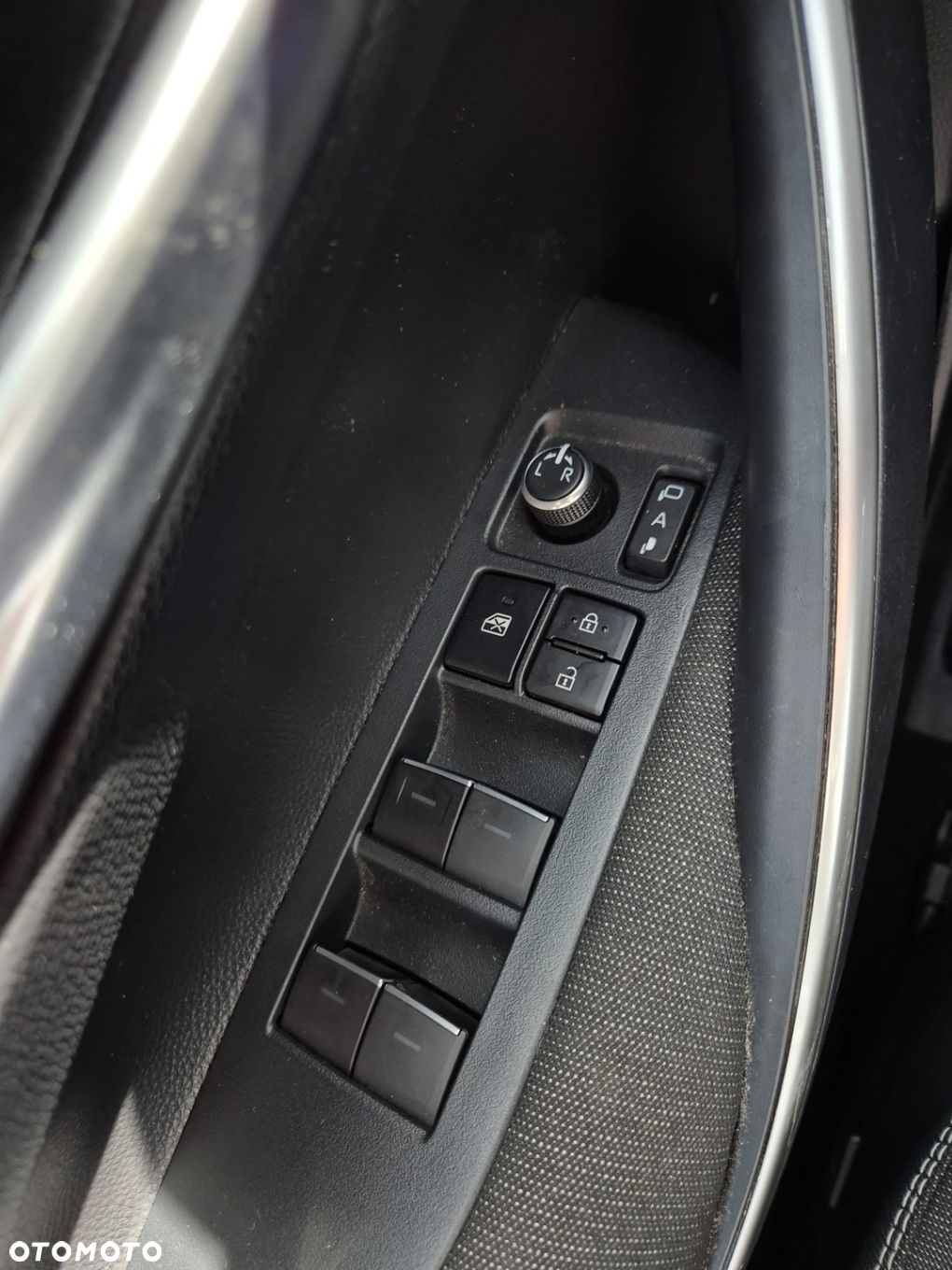 Toyota Corolla 1.8 Hybrid Style - 11