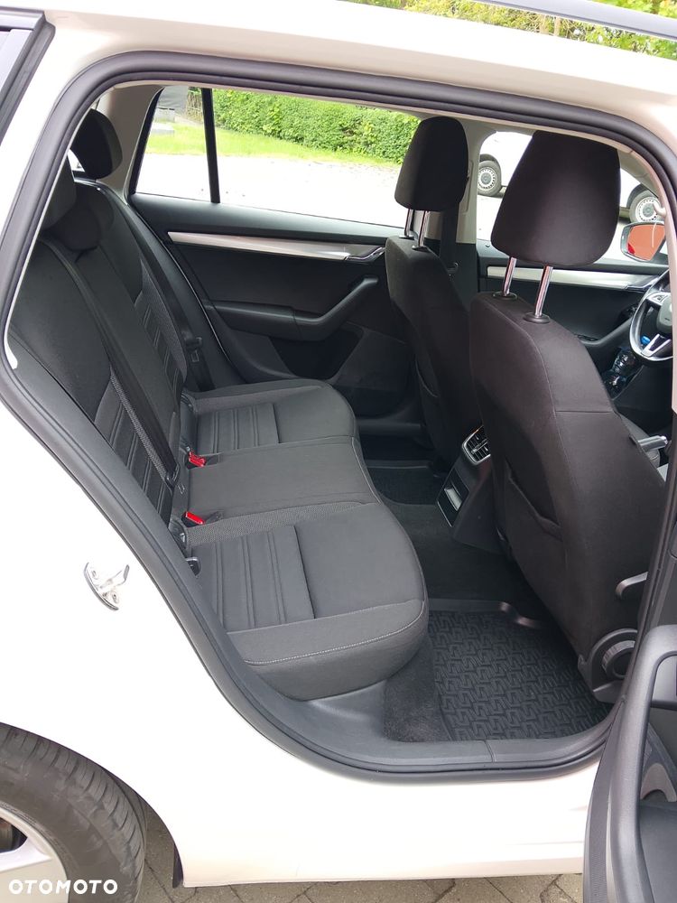 Skoda Octavia 1.4 TSI Ambition DSG - 3