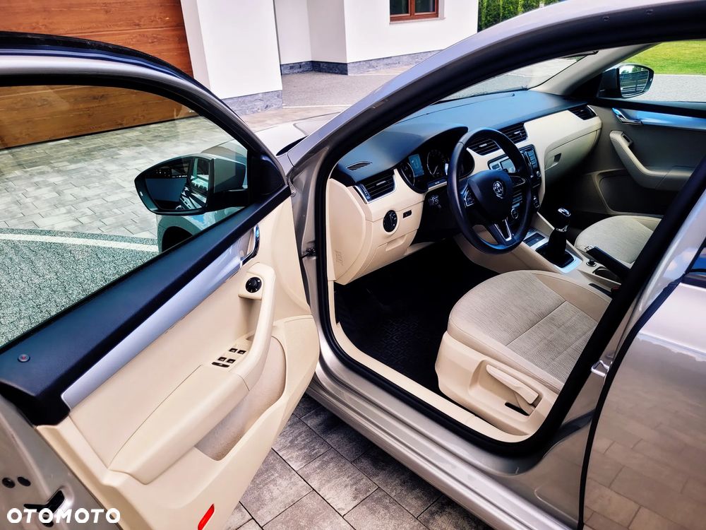 Skoda Octavia 1.4 TSI Ambition - 10