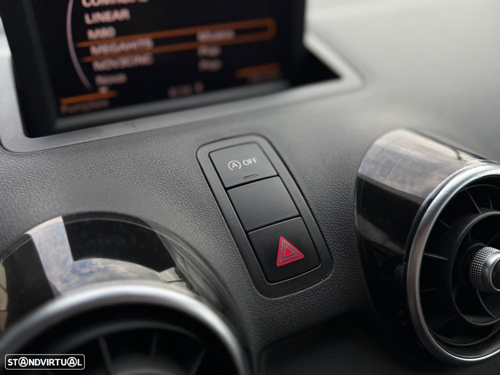 Audi A1 1.6 TDI S line Sport Pack - 11