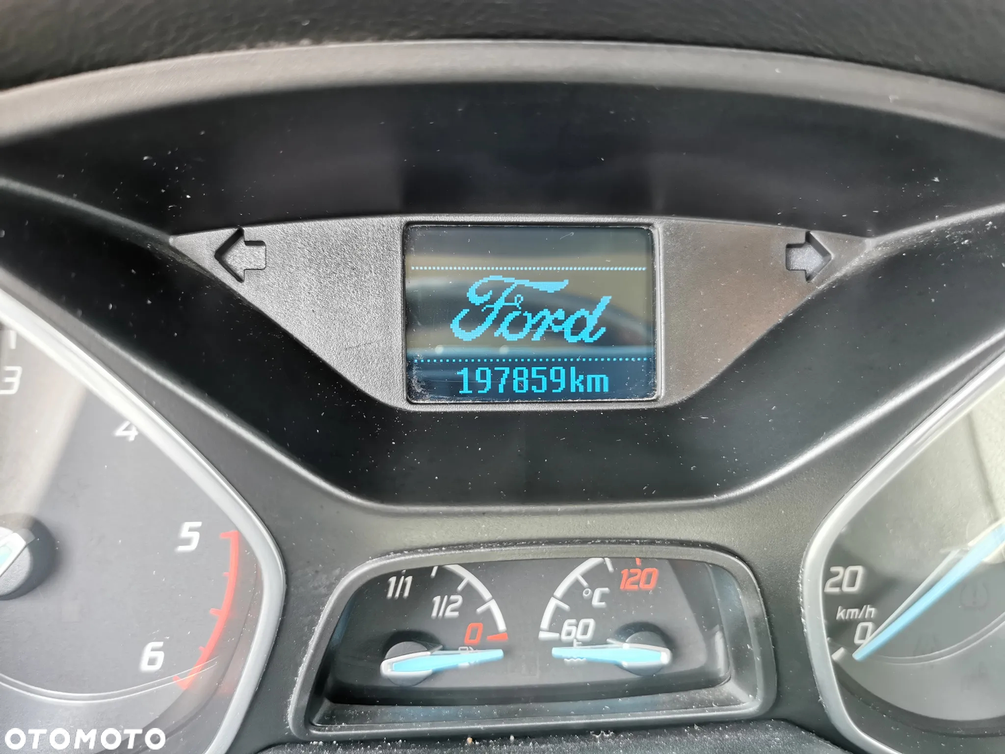Ford Focus - 12