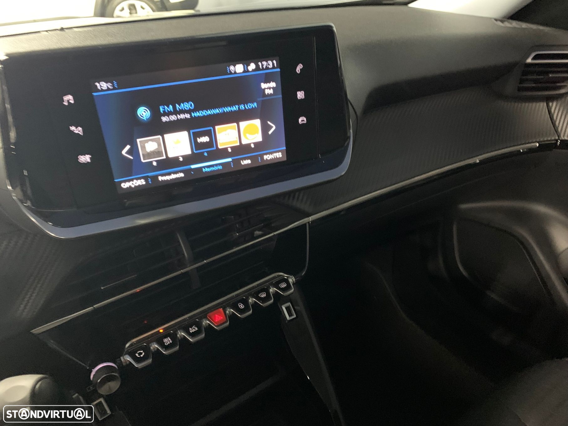 Peugeot 2008 1.2 PureTech Active Pack - 20