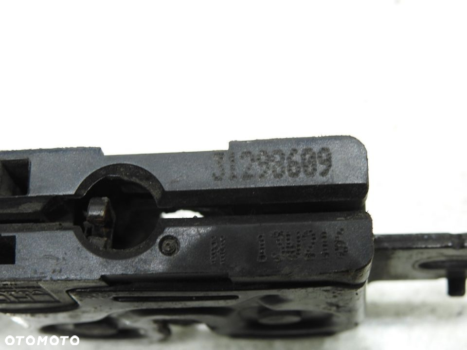ZAMEK MASKI LEWY VOLVO V70 III 31298609 - 7
