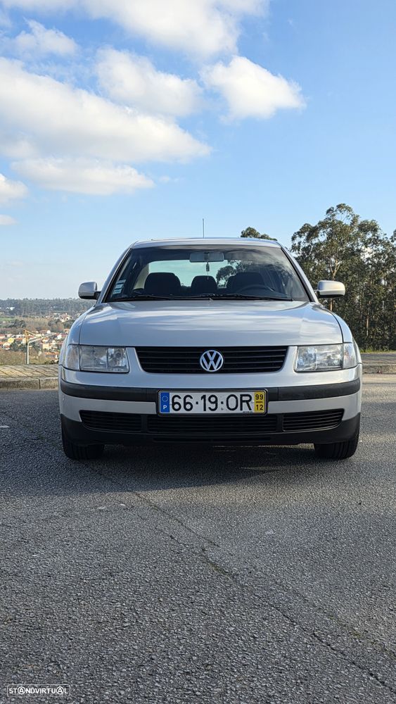 VW Passat 1.9 TDi Confortline - 16