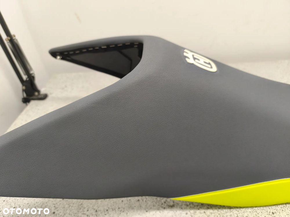 Siedzenie, kanapa, fotel Husqvarna 701 Supermoto - 3