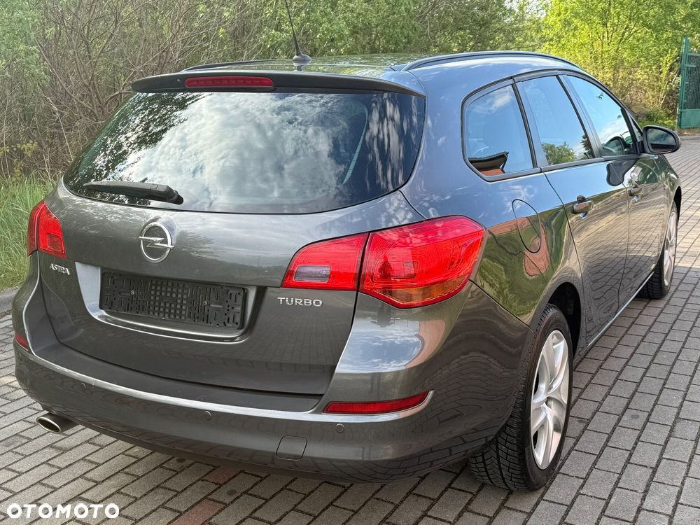 Opel Astra 1.4 Turbo - 10