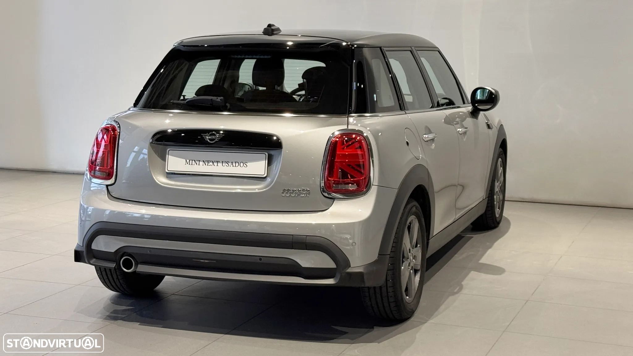 MINI 5 Portas Cooper Premium First Essential - 6