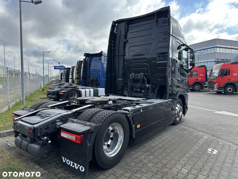 Volvo FH 460 I-SAVE XL ADR - 4