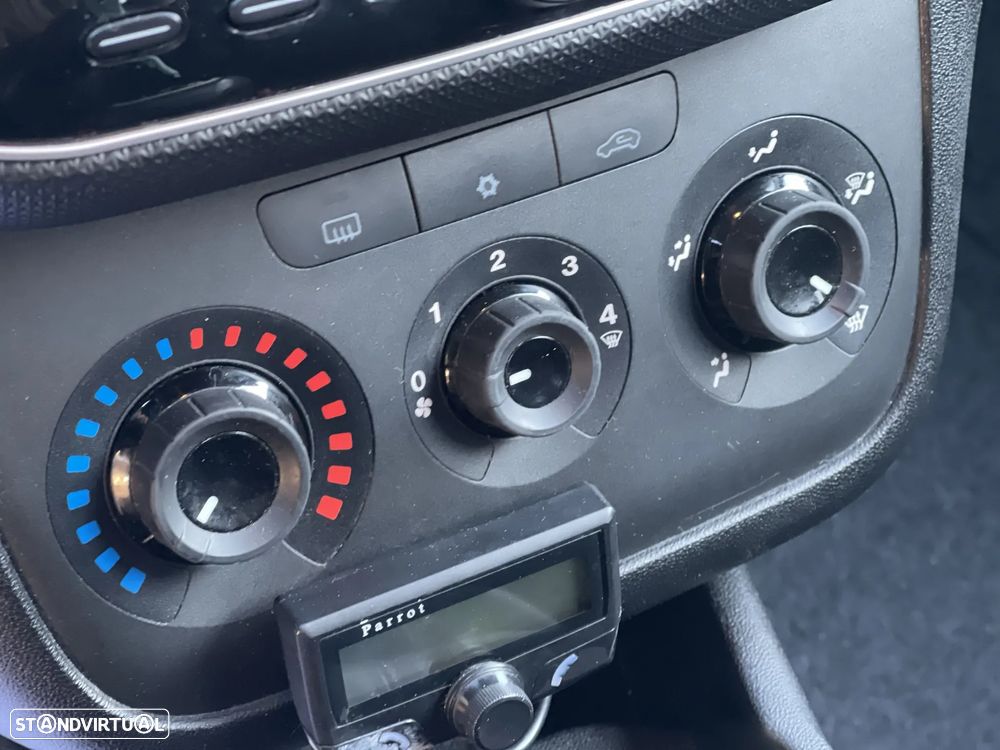 Fiat GRANDE PUNTO 1.3 JTD C/ AC - 14