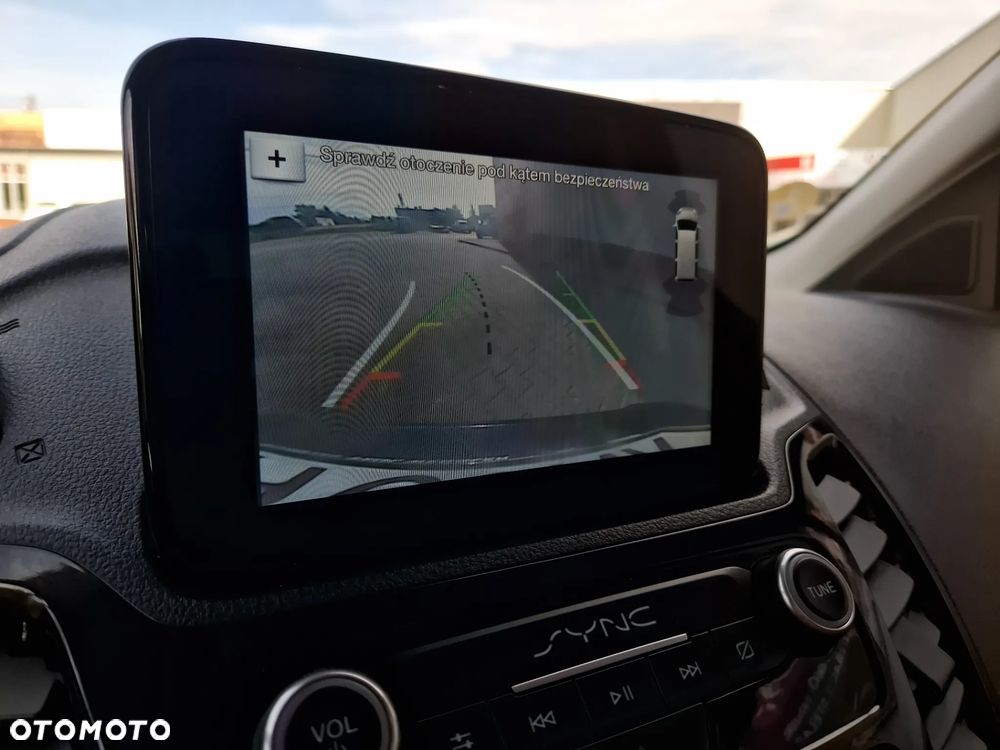 Ford Tourneo Connect - 24