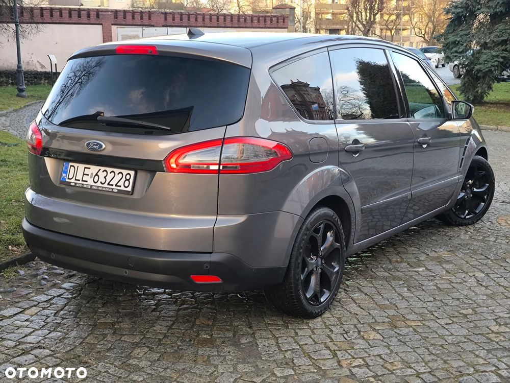 Ford S-Max 2.0 TDCi DPF Titanium - 13
