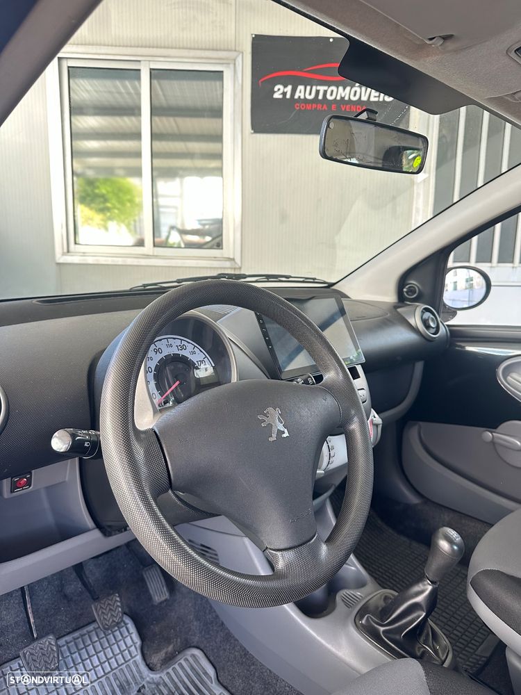 Peugeot 107 1.0 Trendy - 17