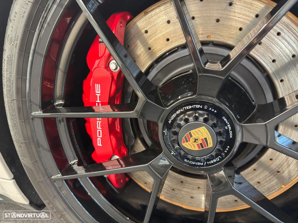 Porsche 911 (992) Carrera 4 GTS - 20