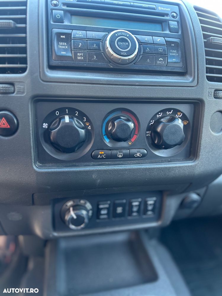 Nissan Navara - 1