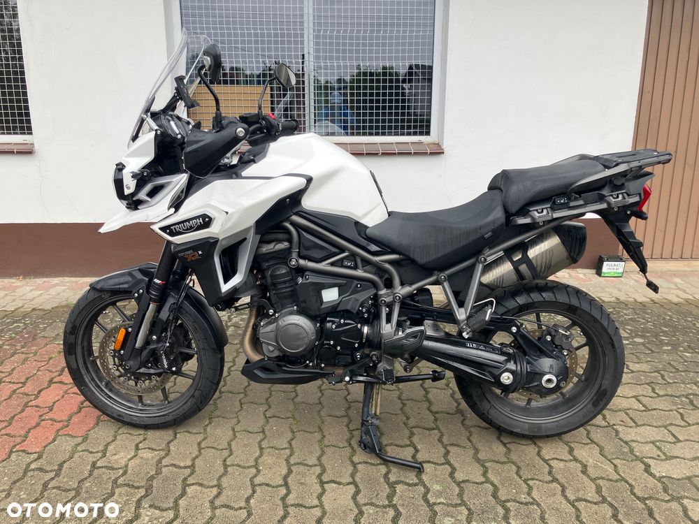 Triumph Tiger - 1