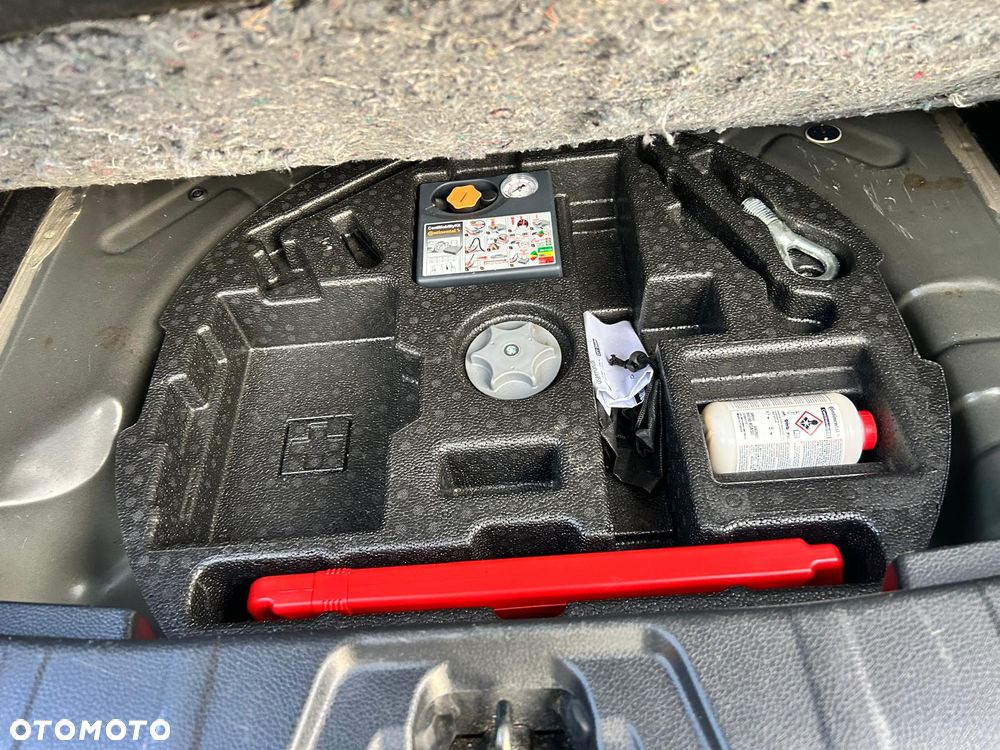 Nissan Qashqai 1.6 DCi Tekna Xtronic - 24