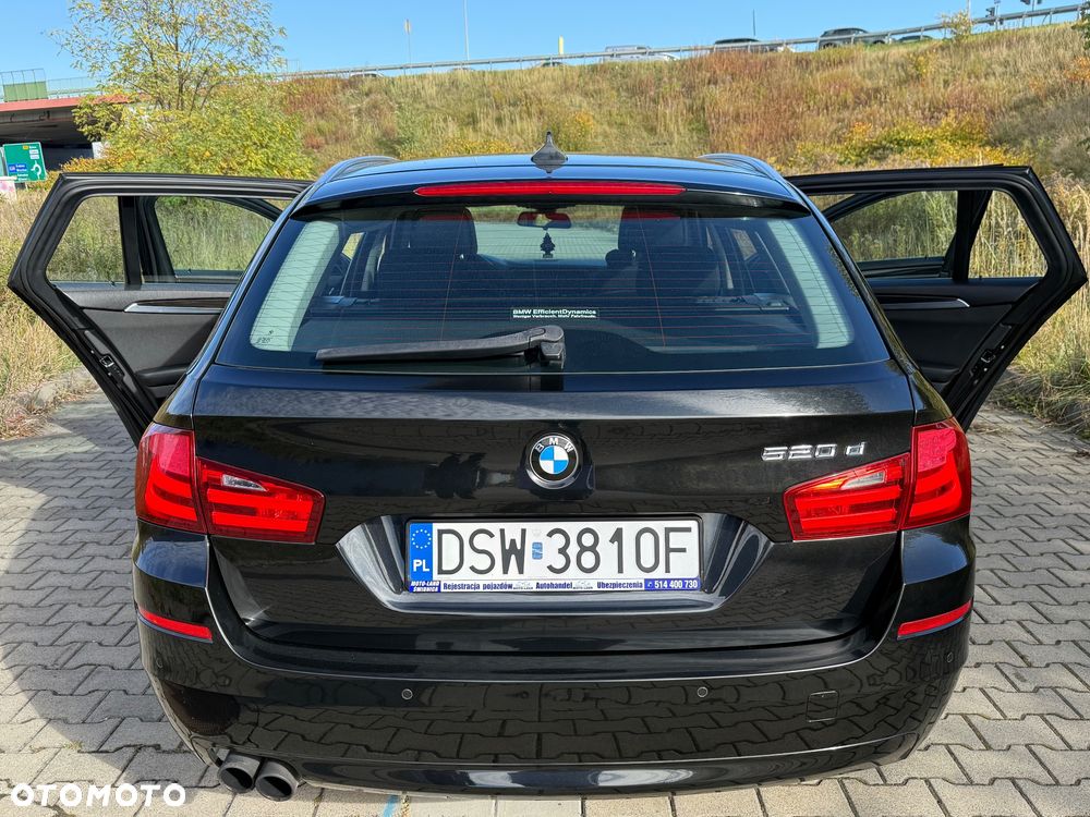 BMW Seria 5 520d - 22
