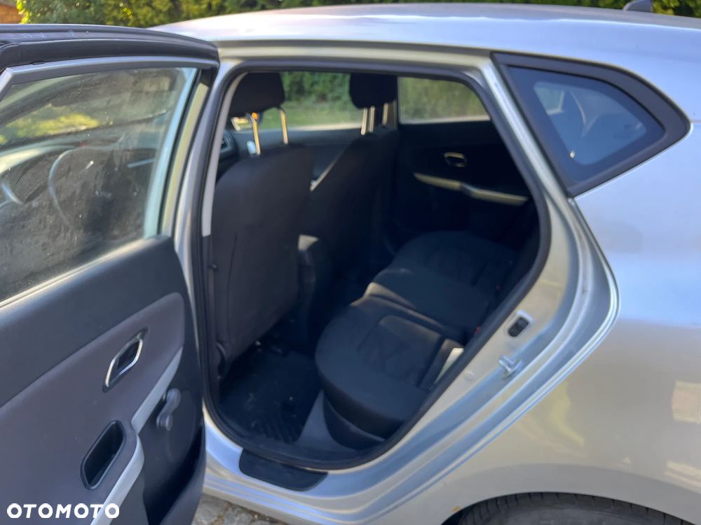 Kia Ceed 1.6 CRDi L DCT - 13