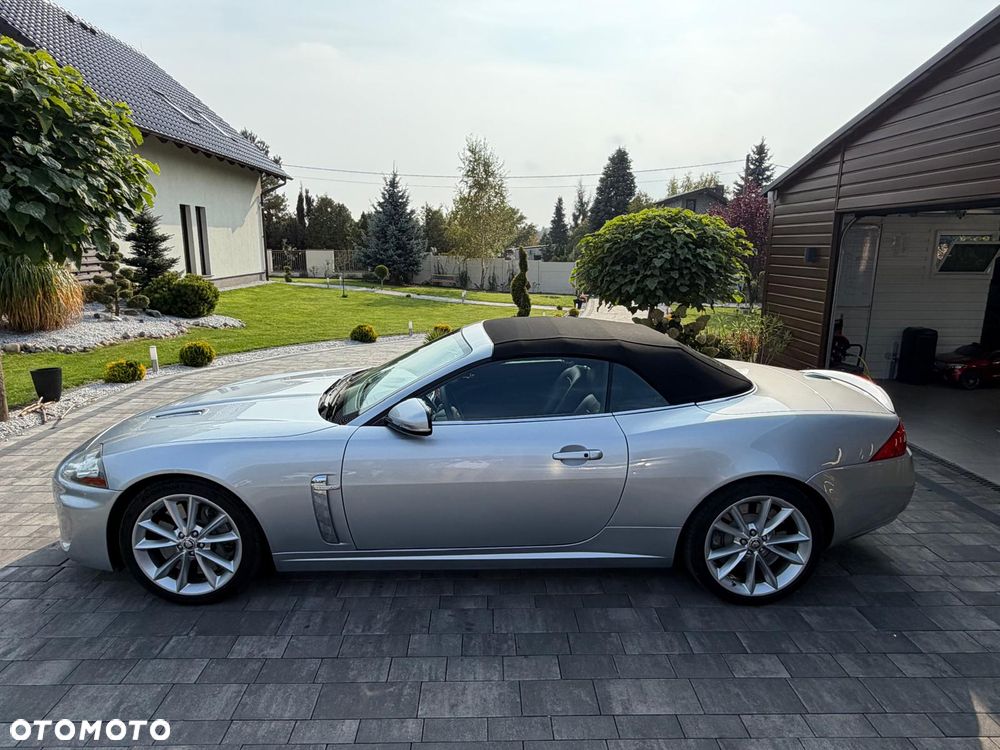 Jaguar XK XKR - 11