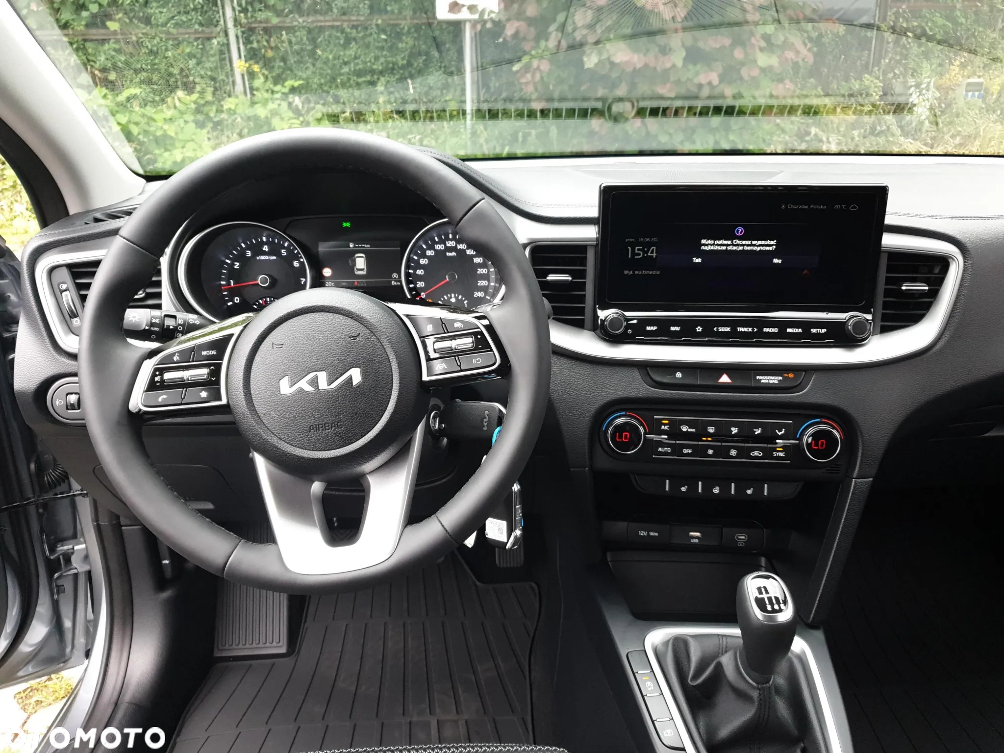 Kia Ceed 1.5 T-GDI M - 14
