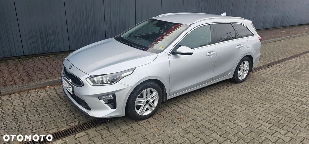 Kia Ceed 1.6 CRDi L Business Line DCT - 30