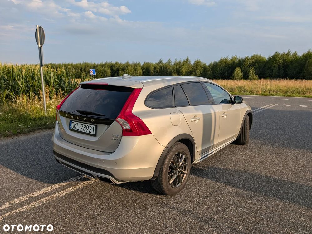 Volvo V60 Cross Country T5 Geartronic Momentum - 7