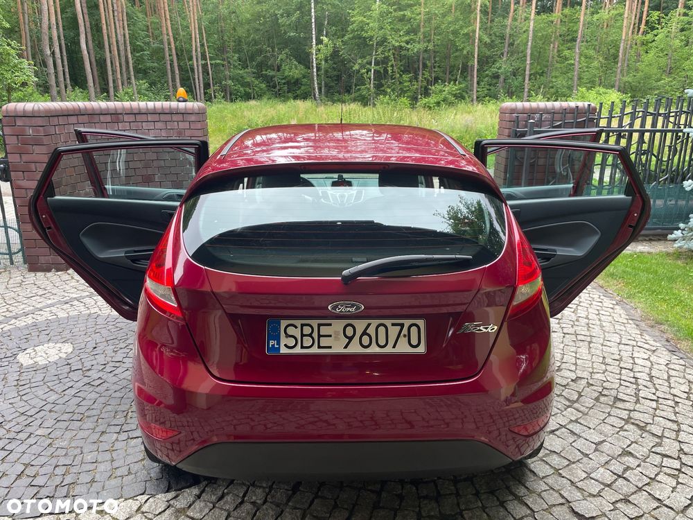 Ford Fiesta - 10