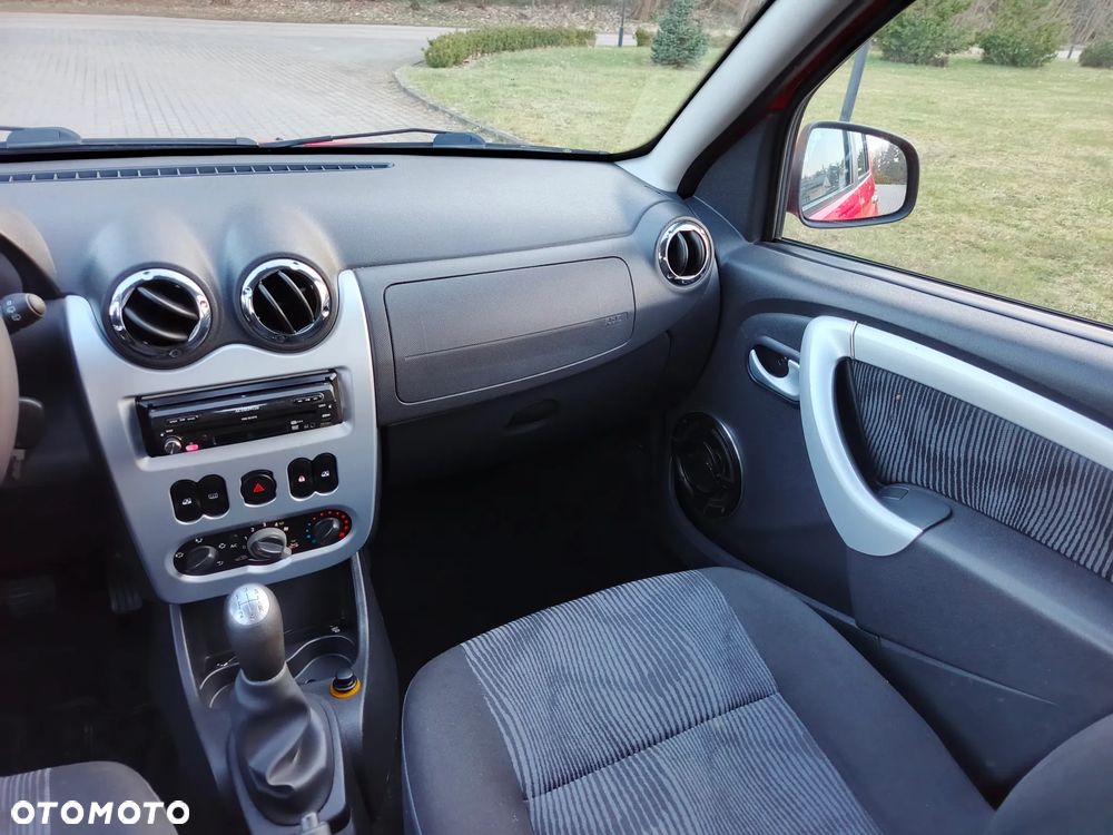 Dacia Sandero - 10