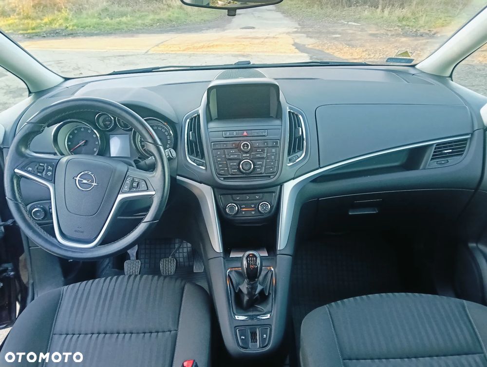 Opel Zafira Tourer 1.4 Turbo drive - 2